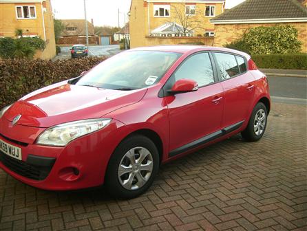 Used Renault Megane 5000k miles 30 per year road tax 70MPG Cost