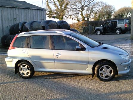 Used Moonstone Silver Peugeot 206 Used Moonstone Silver Peugeot 206