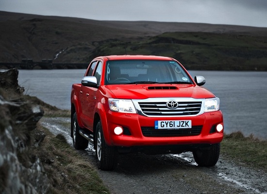 http://www.desperateseller.co.uk/pagescripts/carreviews/carreviewimages/toyota/hi-lux/hi-lux1.jpg